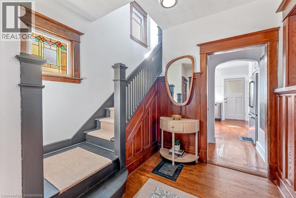 Photo 32 of 47 Eagle Avenue, Brantford ON