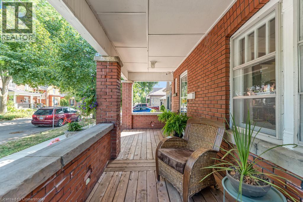Photo 12 of 47 Eagle Avenue, Brantford ON