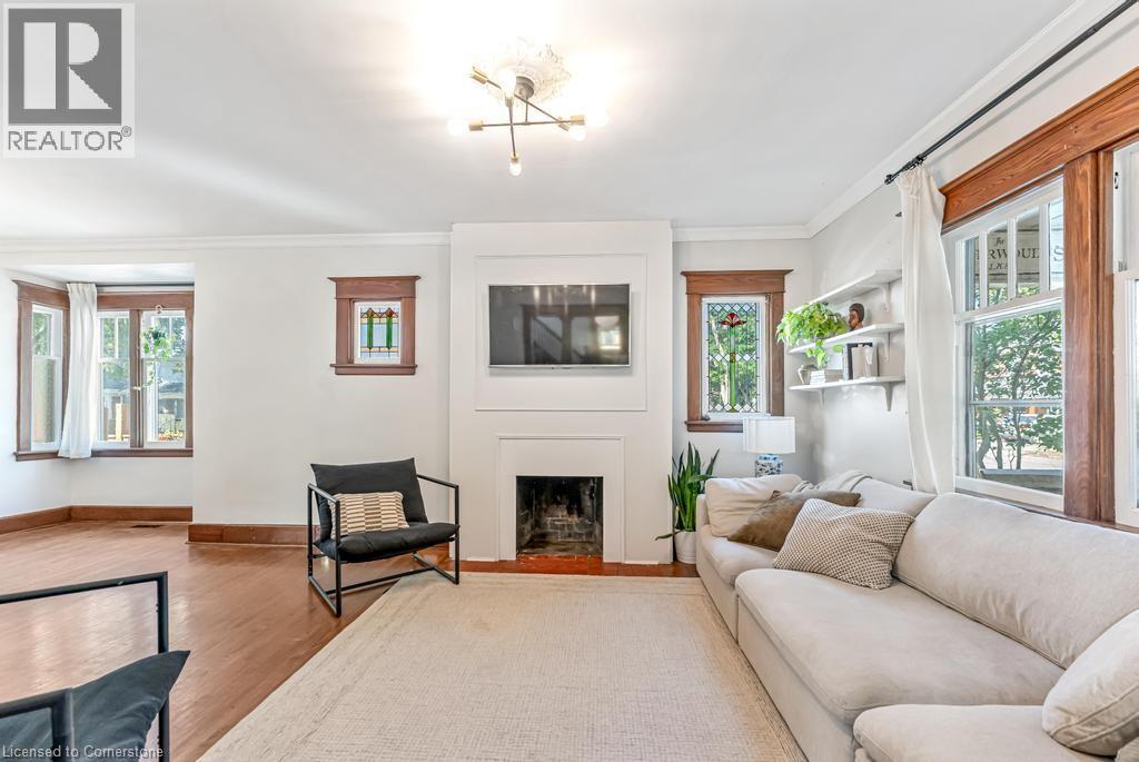 Photo 39 of 47 Eagle Avenue, Brantford ON