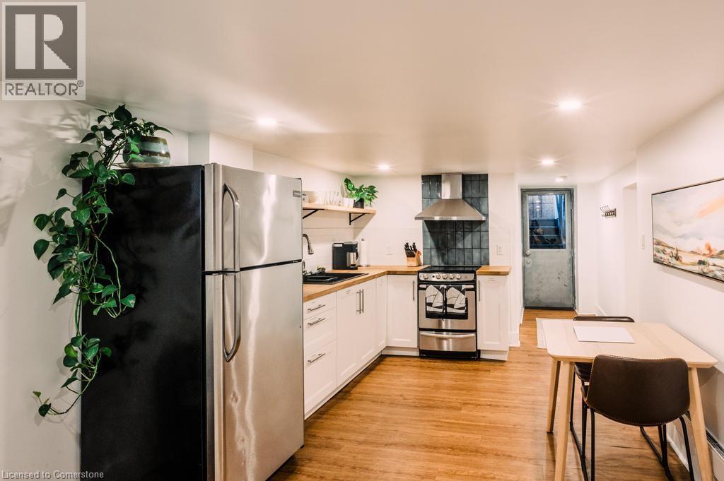 Photo 3 of 47 Eagle Avenue, Brantford ON