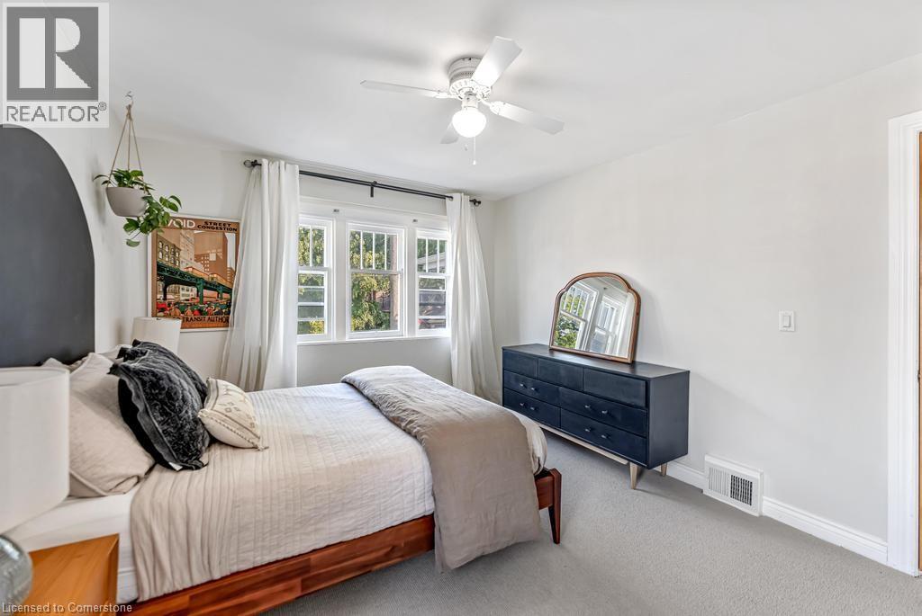 Photo 9 of 47 Eagle Avenue, Brantford ON