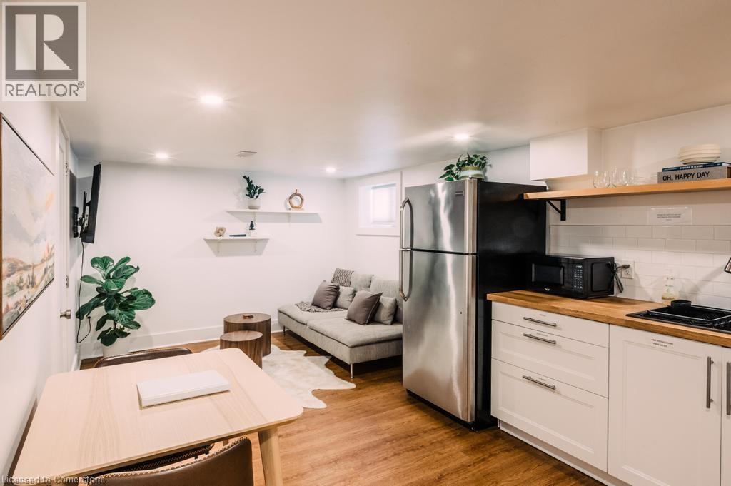 Photo 23 of 47 Eagle Avenue, Brantford ON