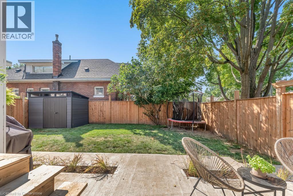 Photo 17 of 47 Eagle Avenue, Brantford ON