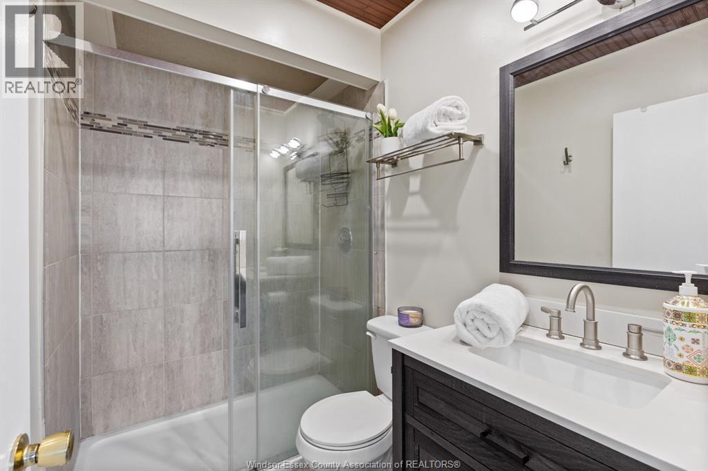 Photo 20 of 334 Island Crescent, Lighthouse Cove ON