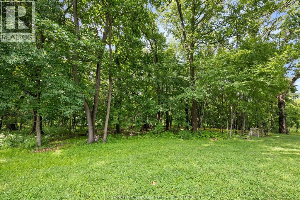Photo 40 of 2188 Amy Lynn Park, Windsor ON