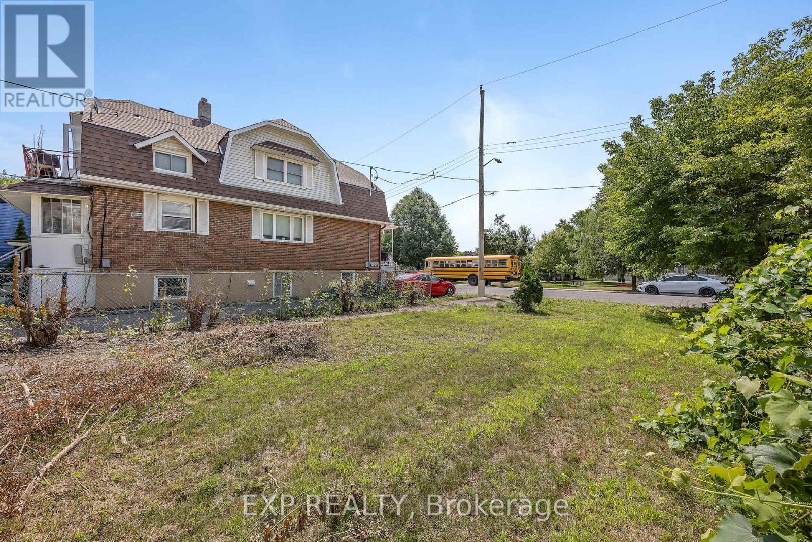 Photo 16 of 29 Marquette Avenue, Ottawa ON