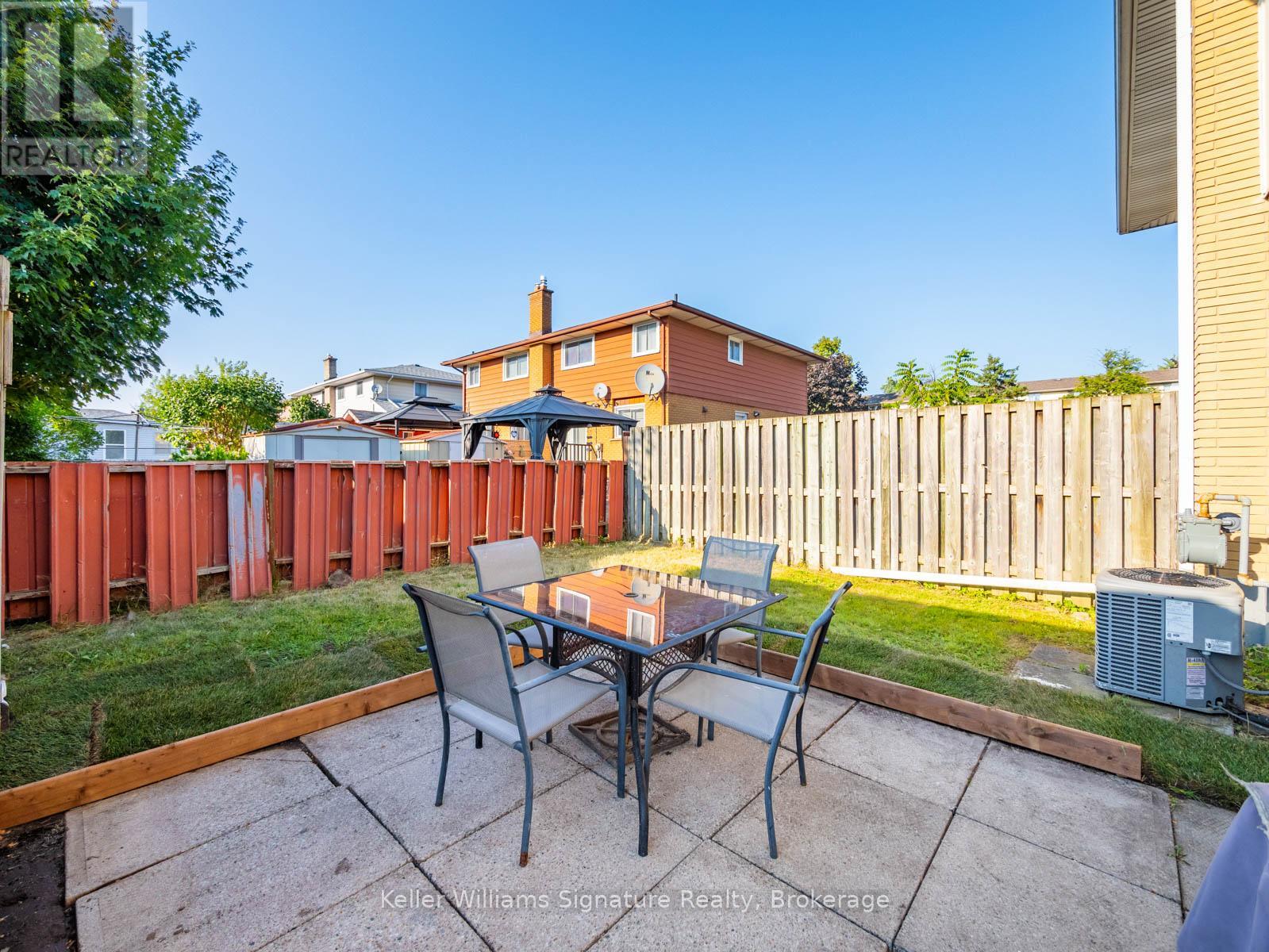 Photo 16 of 153 Dudhope Avenue, Cambridge ON