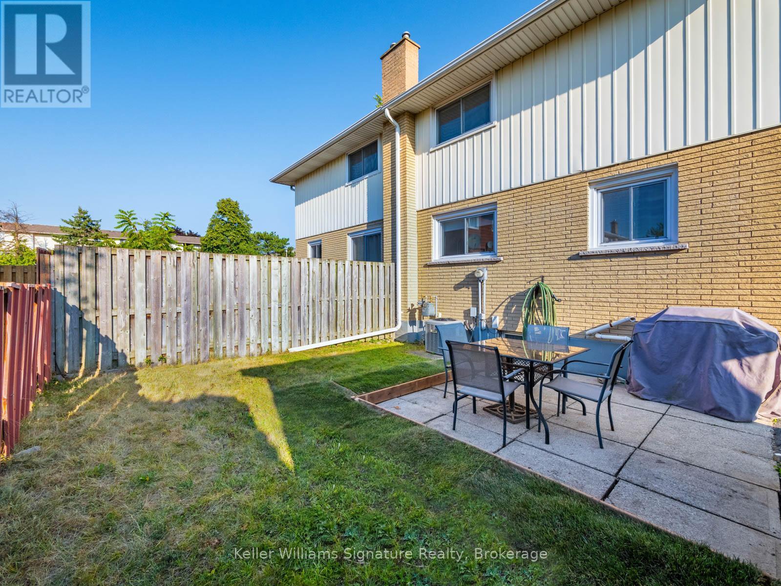 Photo 23 of 153 Dudhope Avenue, Cambridge ON