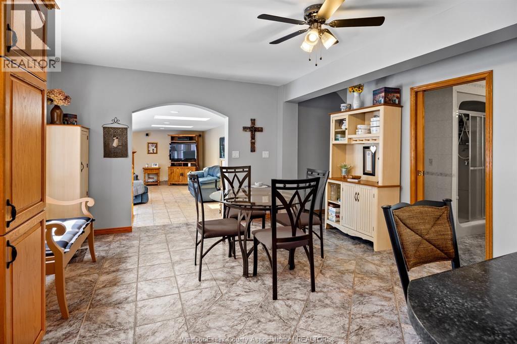 Photo 11 of 221 Pickering, Amherstburg ON