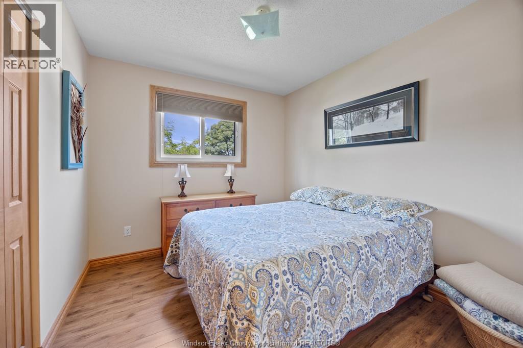Photo 18 of 221 Pickering, Amherstburg ON