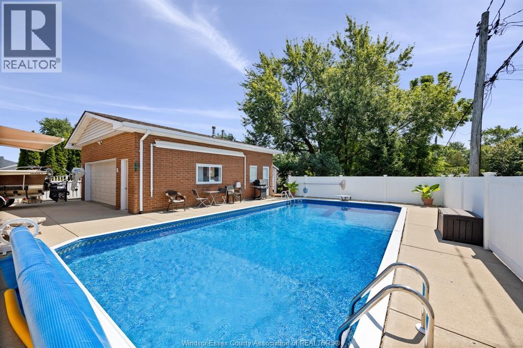 Photo 24 of 221 Pickering, Amherstburg ON