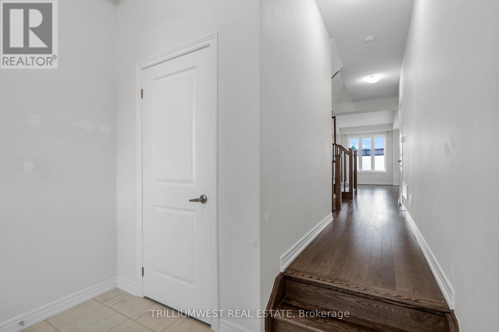Photo 6 of 74 Reistwood Drive, Kitchener ON