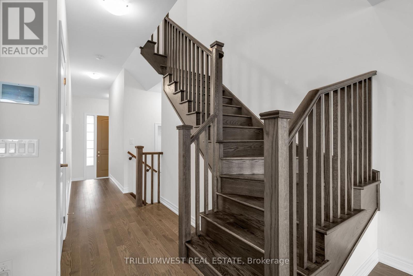 Photo 19 of 74 Reistwood Drive, Kitchener ON