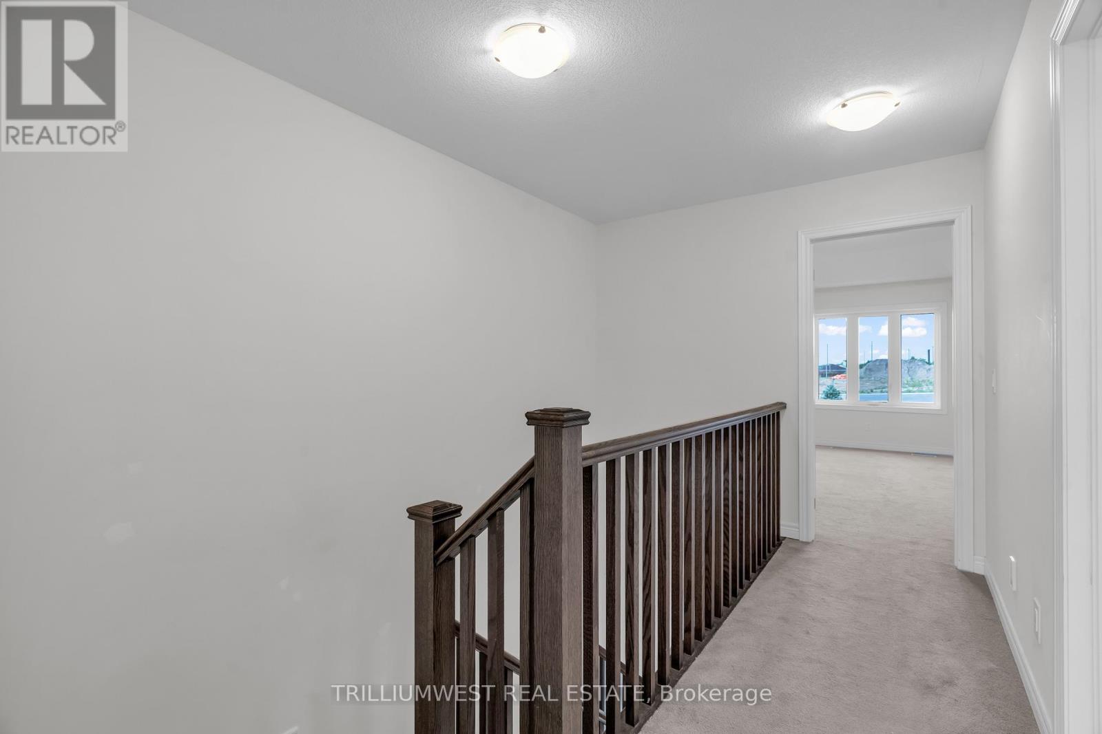 Photo 29 of 74 Reistwood Drive, Kitchener ON
