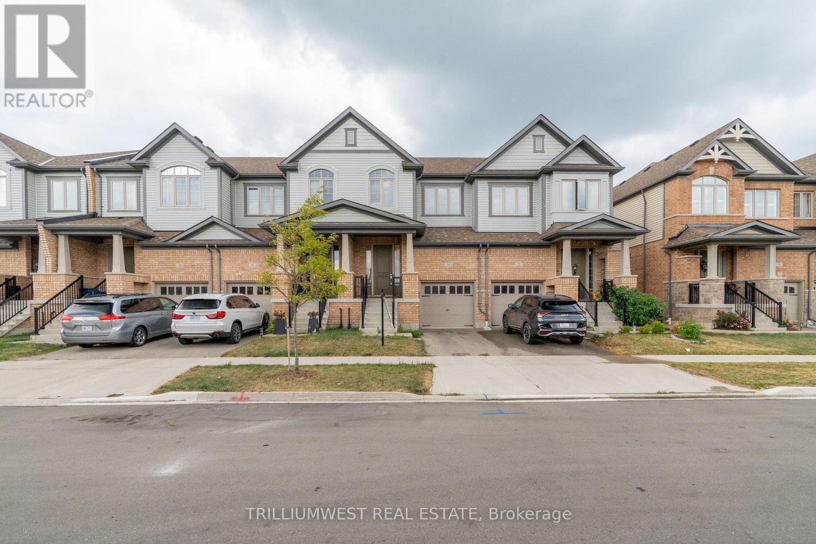 Photo 18 of 74 Reistwood Drive, Kitchener ON