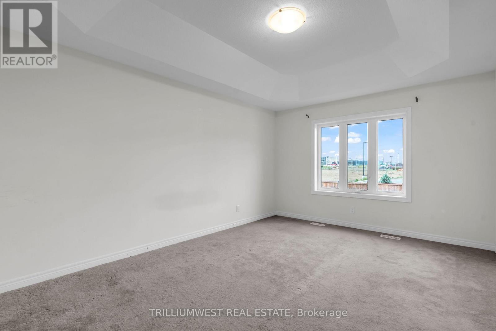 Photo 44 of 74 Reistwood Drive, Kitchener ON