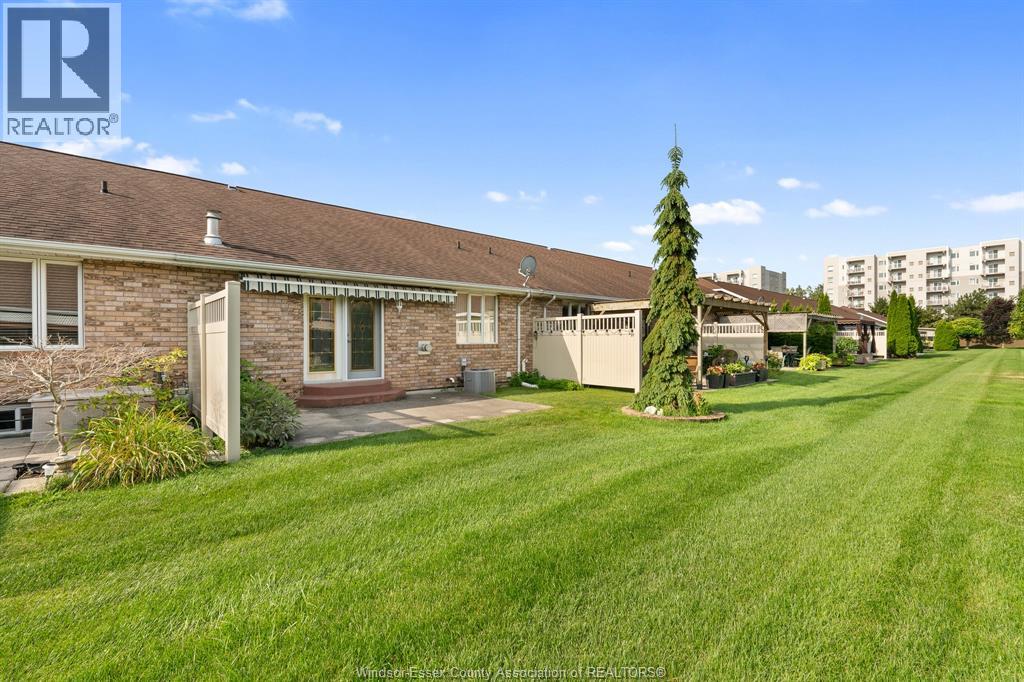 Photo 9 of 11482 Cormorant Street, Windsor ON