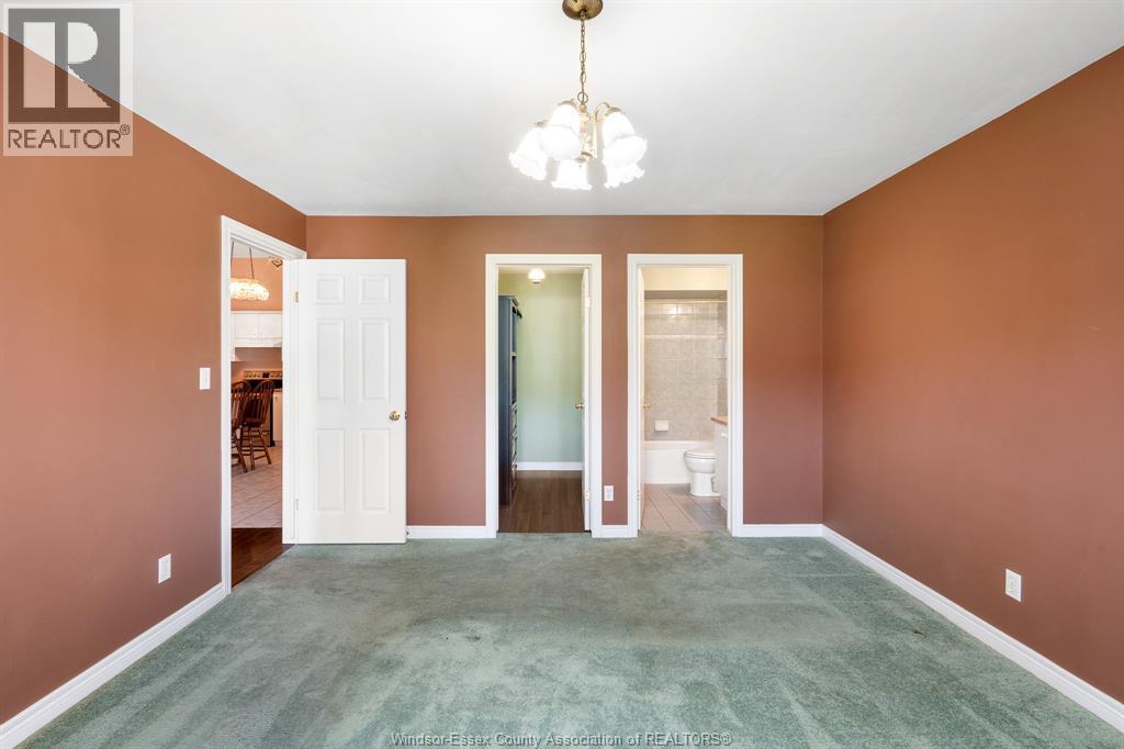 Photo 18 of 11482 Cormorant Street, Windsor ON