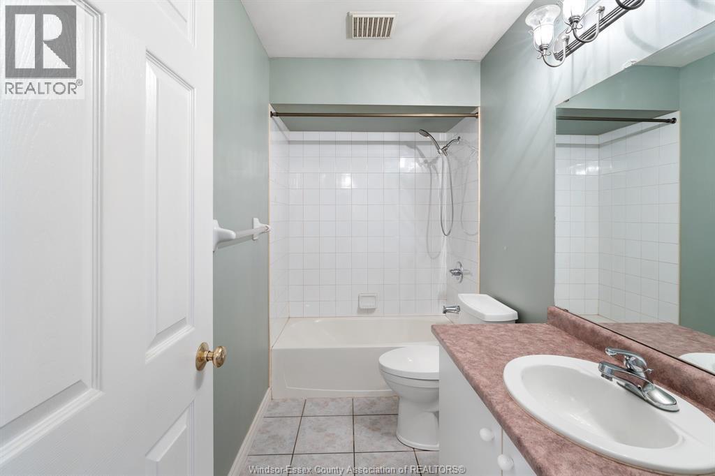 Photo 17 of 11482 Cormorant Street, Windsor ON