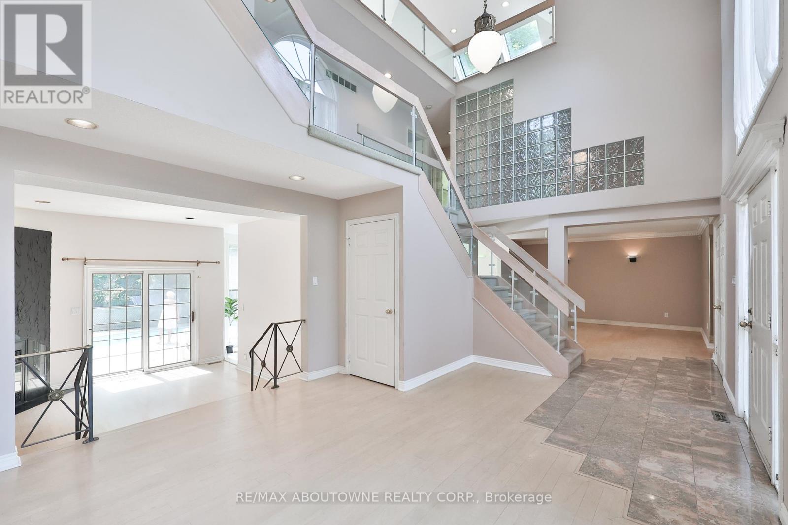 Photo 3 of 78 West River Street, Oakville ON