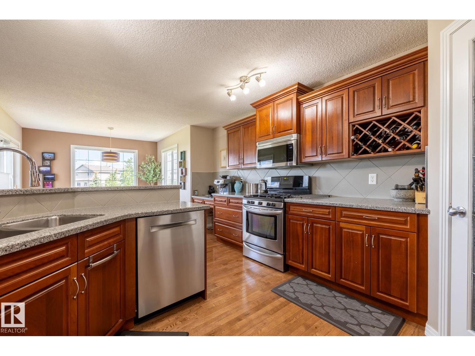 Photo 59 of 8214 6 Av Sw, Edmonton AB