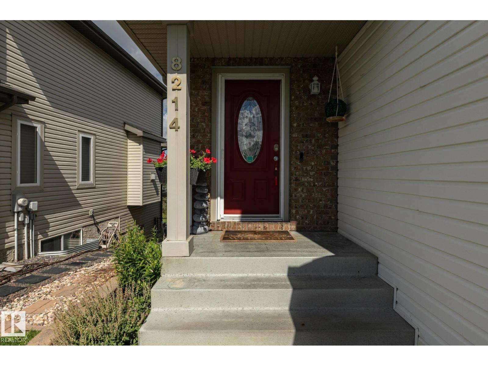 Photo 30 of 8214 6 Av Sw, Edmonton AB