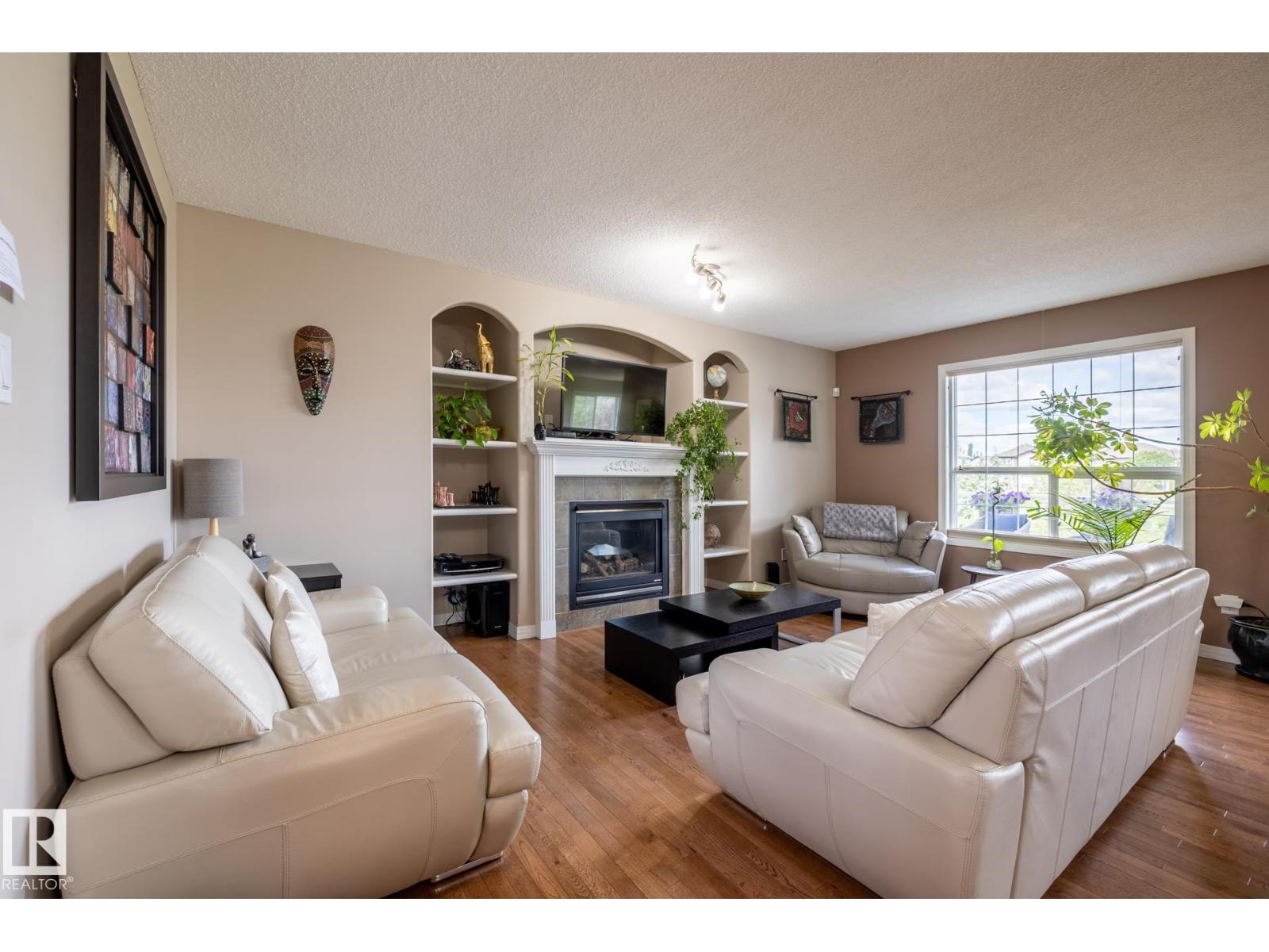 Photo 18 of 8214 6 Av Sw, Edmonton AB