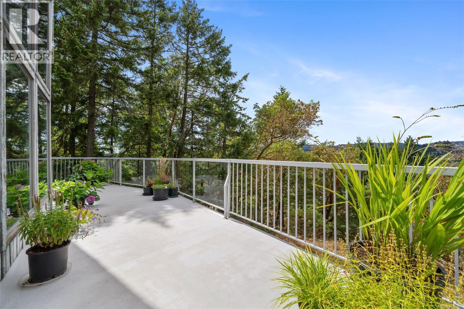 1618 DAVIES RD - 32