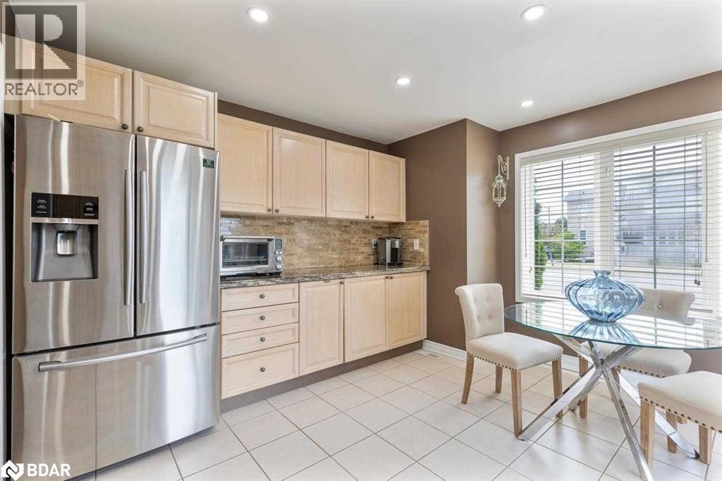 Photo 5 of 3875 Thomas Street, Mississauga ON