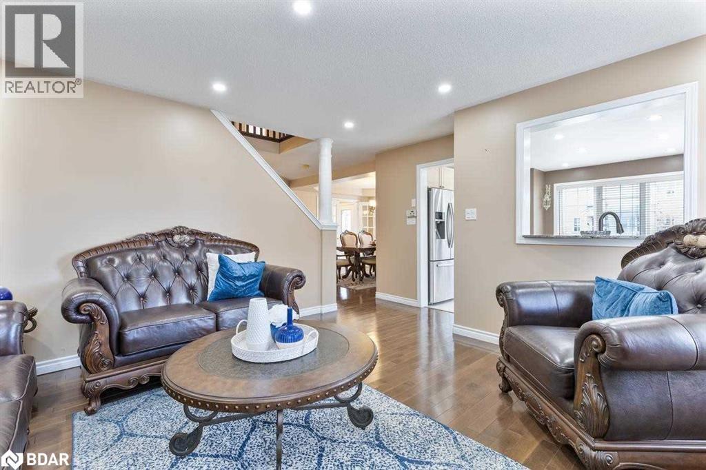 Photo 7 of 3875 Thomas Street, Mississauga ON