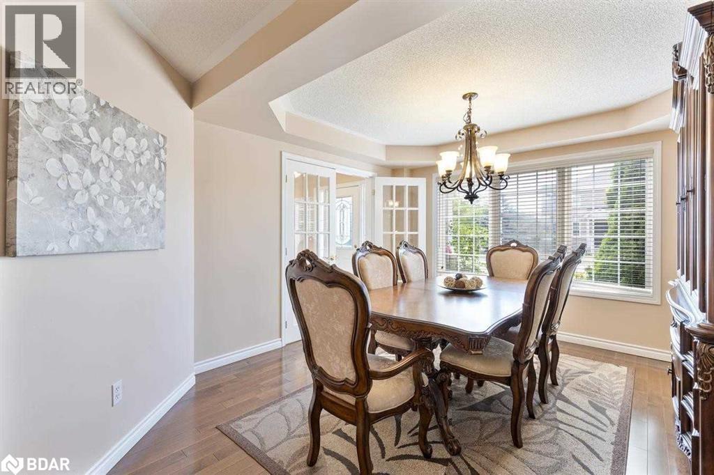 Photo 6 of 3875 Thomas Street, Mississauga ON