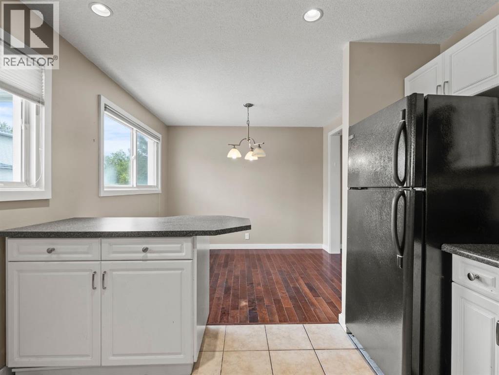 Photo 26 of 571 Killarney Glen Court Sw, Calgary AB