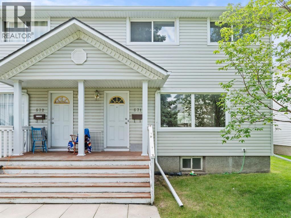 Photo 10 of 571 Killarney Glen Court Sw, Calgary AB