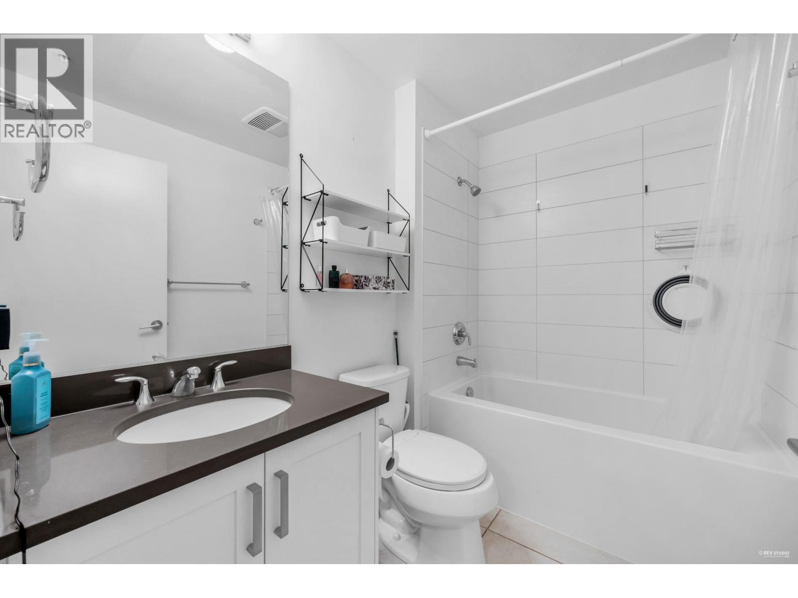 Photo 20 of 101 2436 Kelly Avenue, Port Coquitlam BC