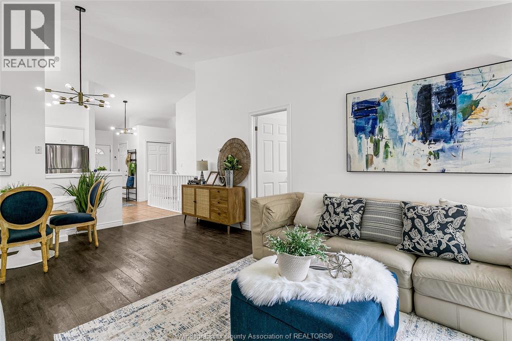 Photo 2 of 3772 Prairie Court, Windsor ON