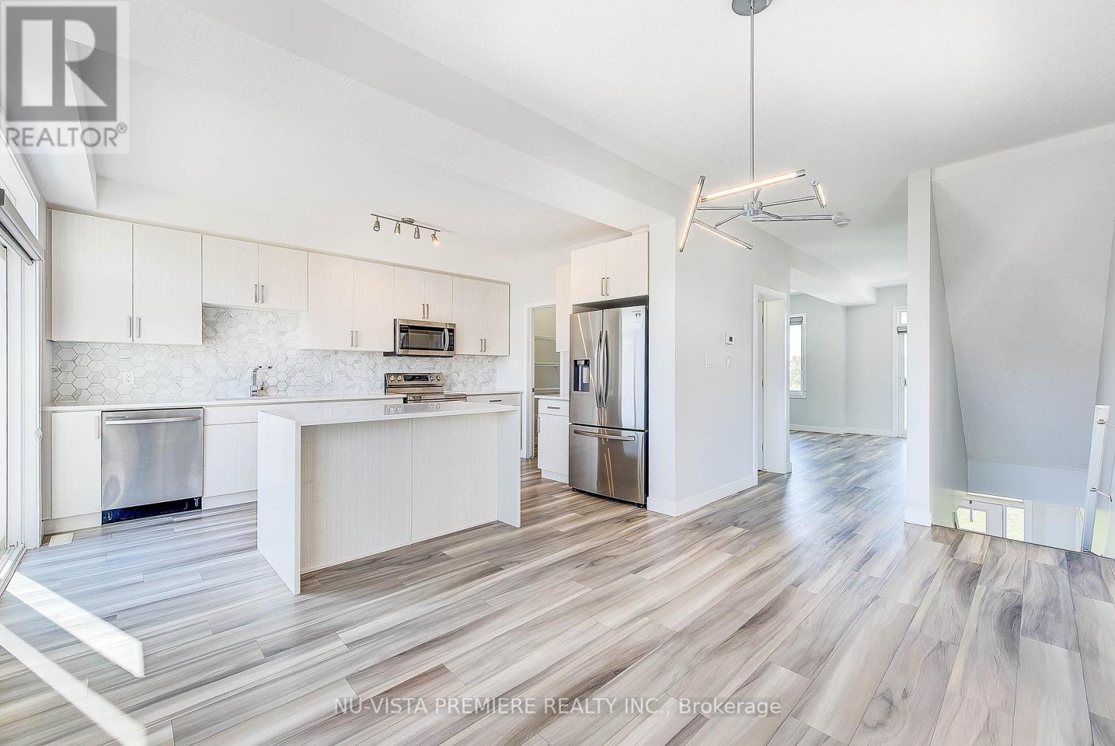 Photo 15 of 16 3380 Singleton Avenue, London South ON