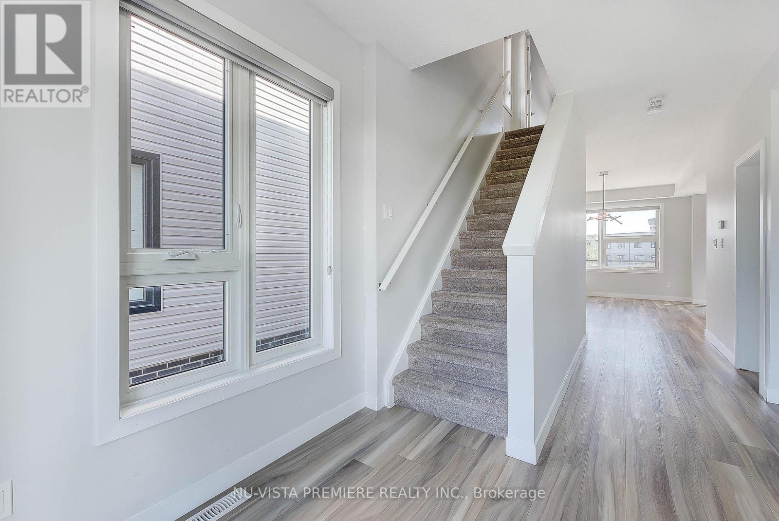Photo 31 of 16 3380 Singleton Avenue, London South ON