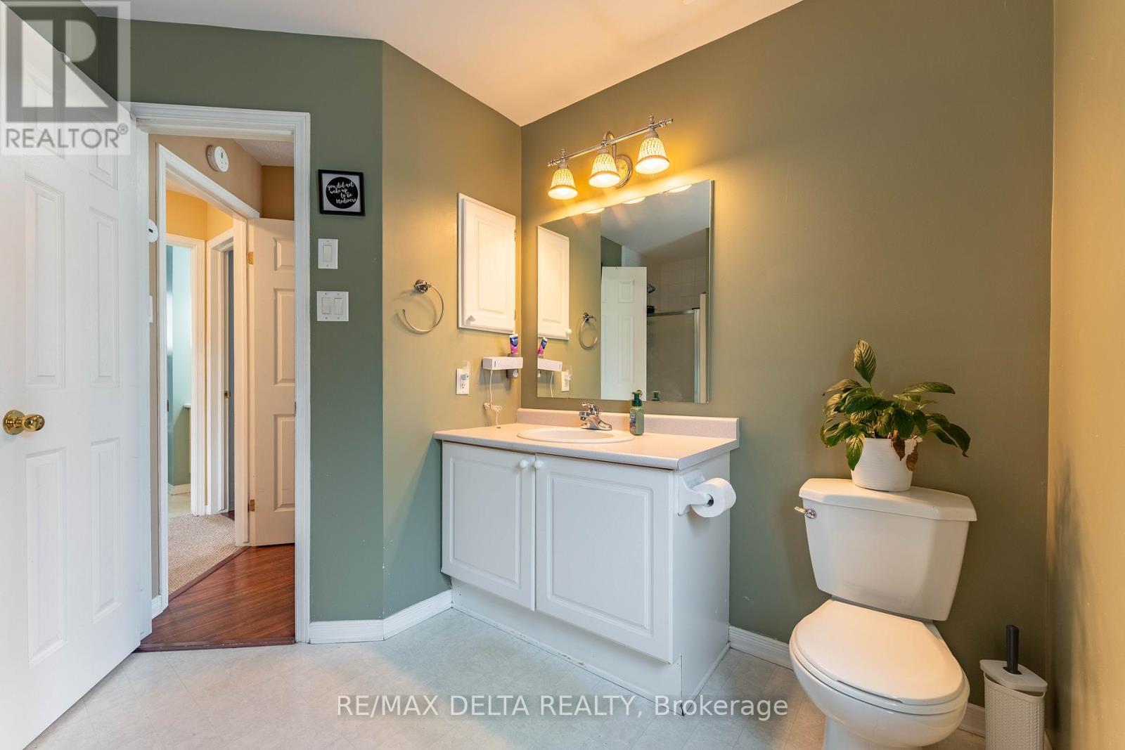 Photo 42 of 1610 Duplante Avenue, Ottawa ON
