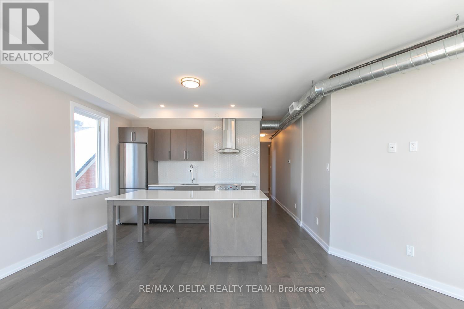 Photo 20 of 405 150 Greenfield Avenue, Ottawa ON