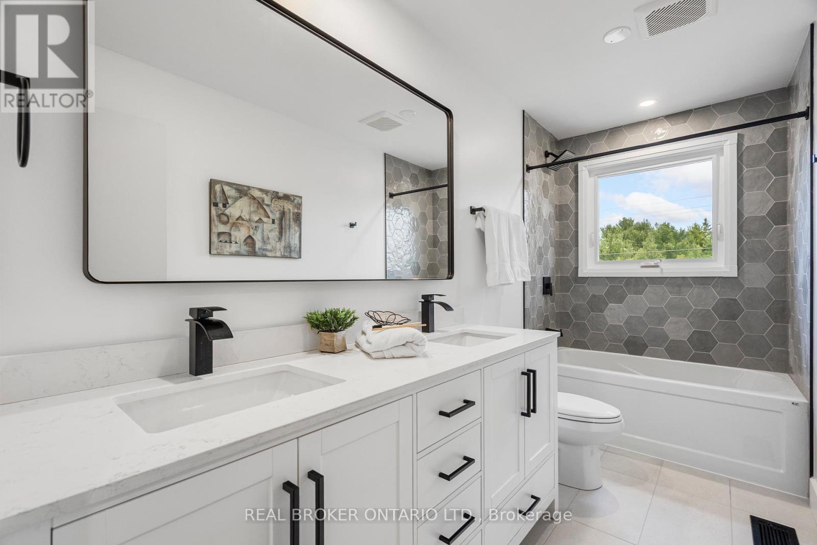 Photo 22 of 833 Beavertail Road, Ottawa ON
