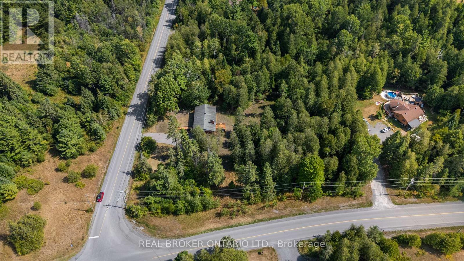 Photo 12 of 833 Beavertail Road, Ottawa ON