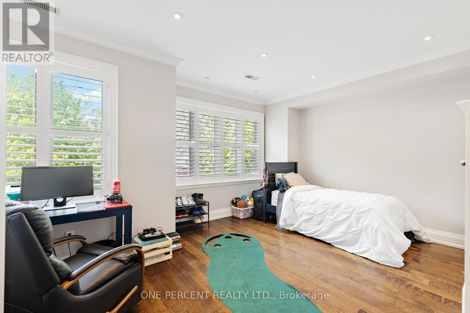 Photo 32 of 149 Ronan Avenue, Toronto ON