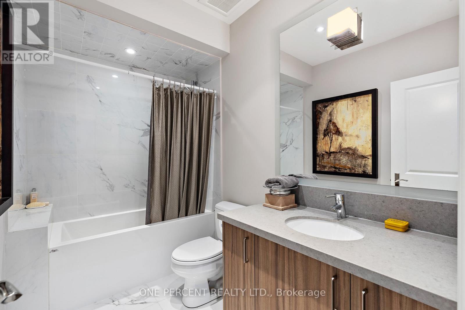 Photo 31 of 149 Ronan Avenue, Toronto ON