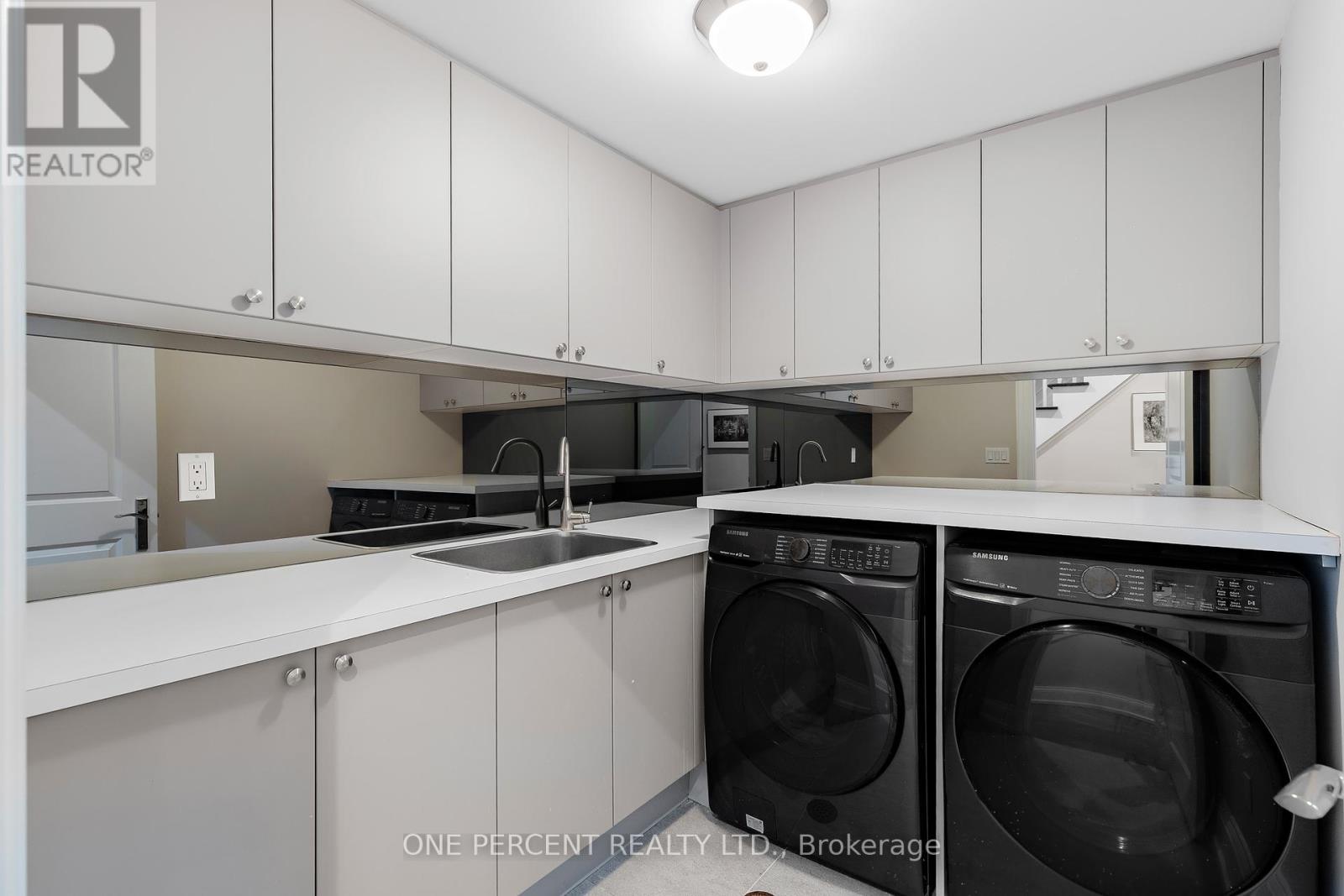 Photo 4 of 149 Ronan Avenue, Toronto ON