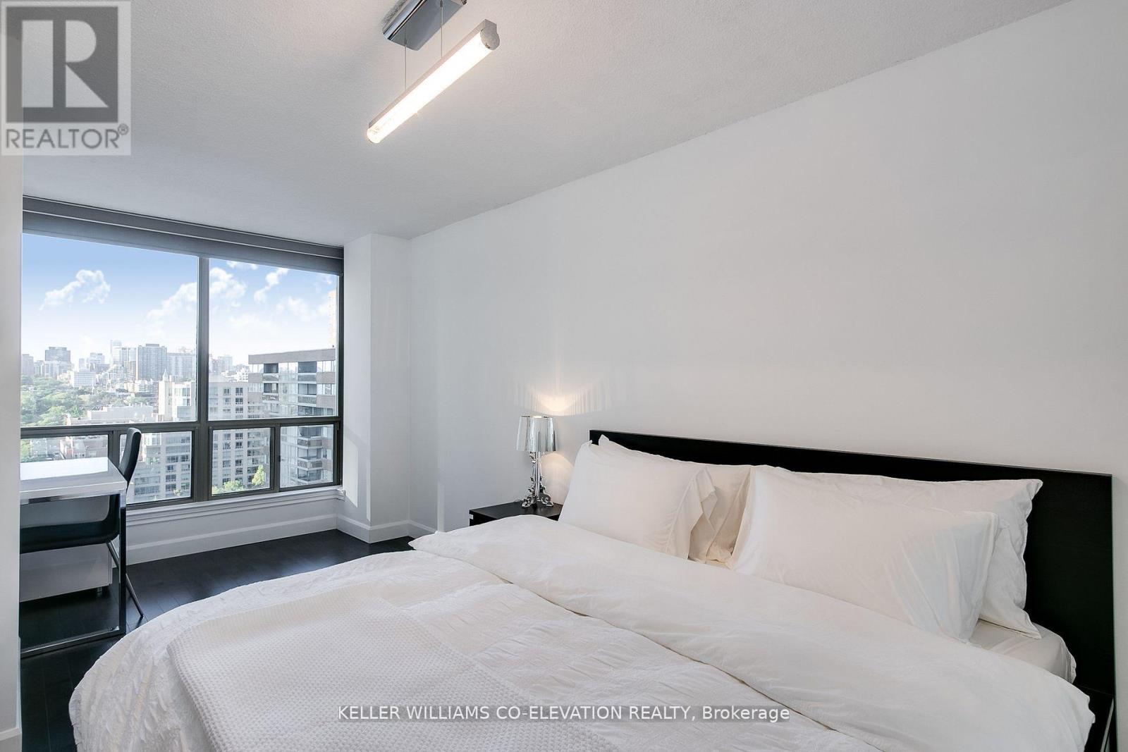 Photo 18 of 1506 40 Scollard Street S, Toronto ON