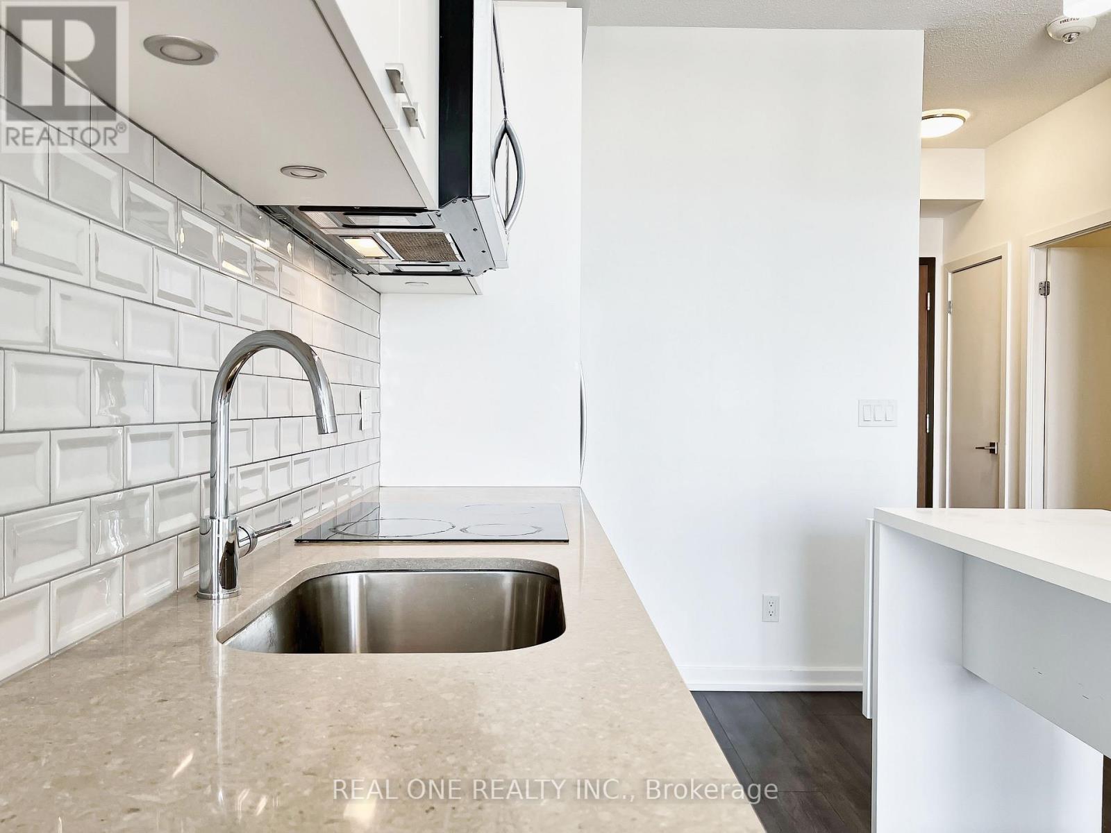 Photo 14 of 2705 56 Forest Manor Road, Toronto ON