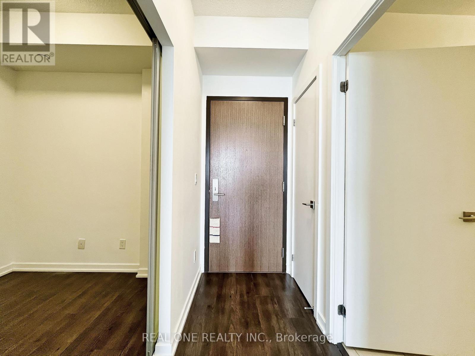 Photo 21 of 2705 56 Forest Manor Road, Toronto ON
