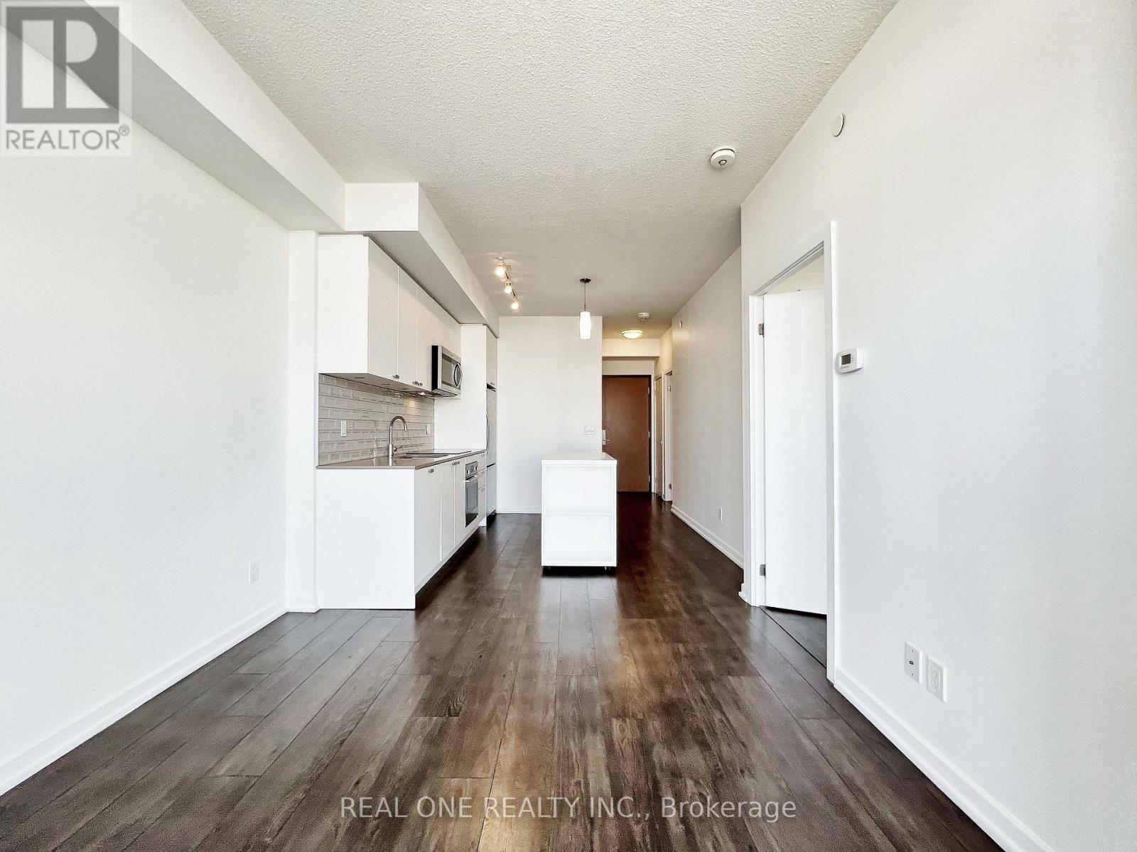 Photo 19 of 2705 56 Forest Manor Road, Toronto ON