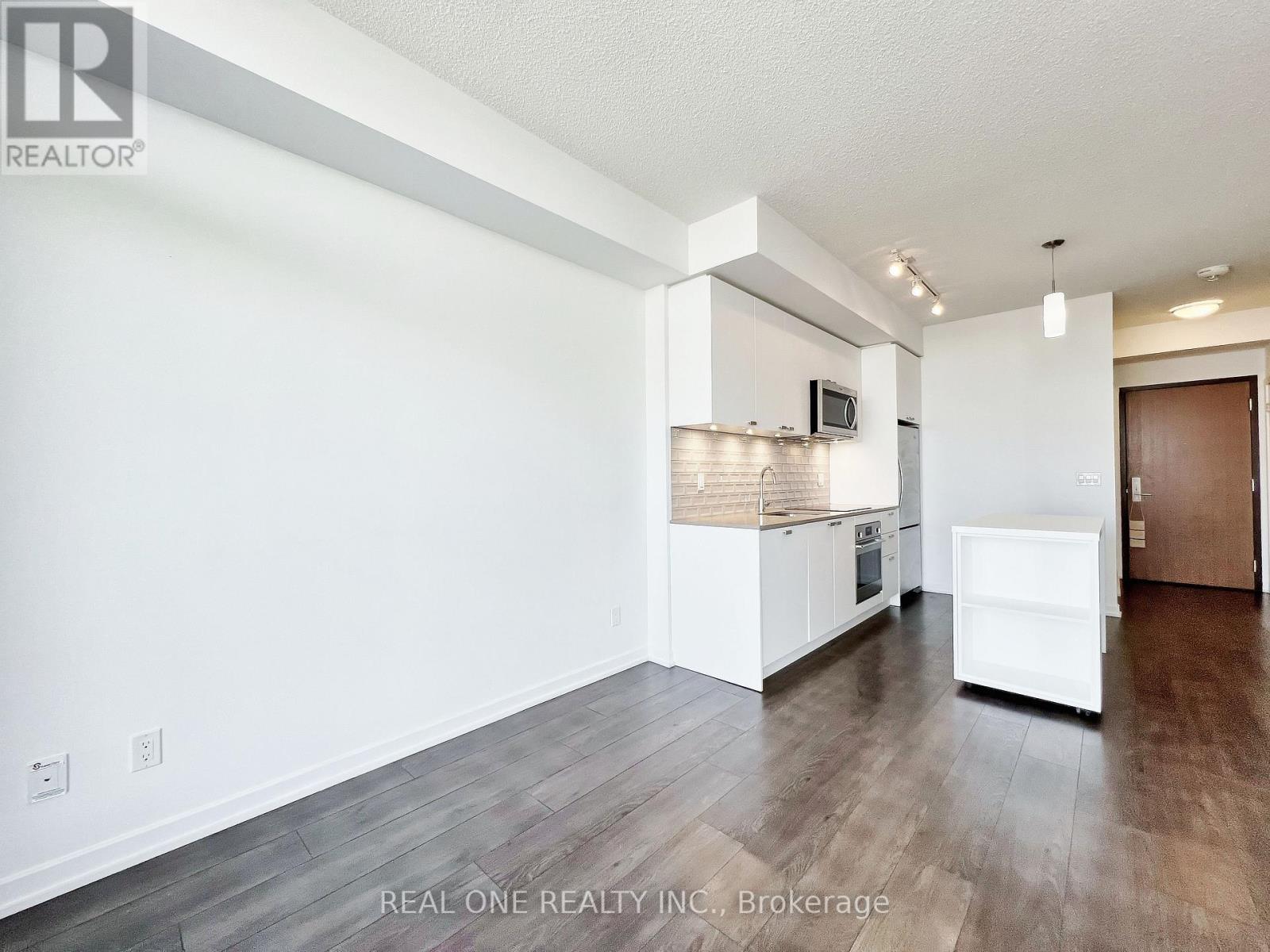 Photo 28 of 2705 56 Forest Manor Road, Toronto ON