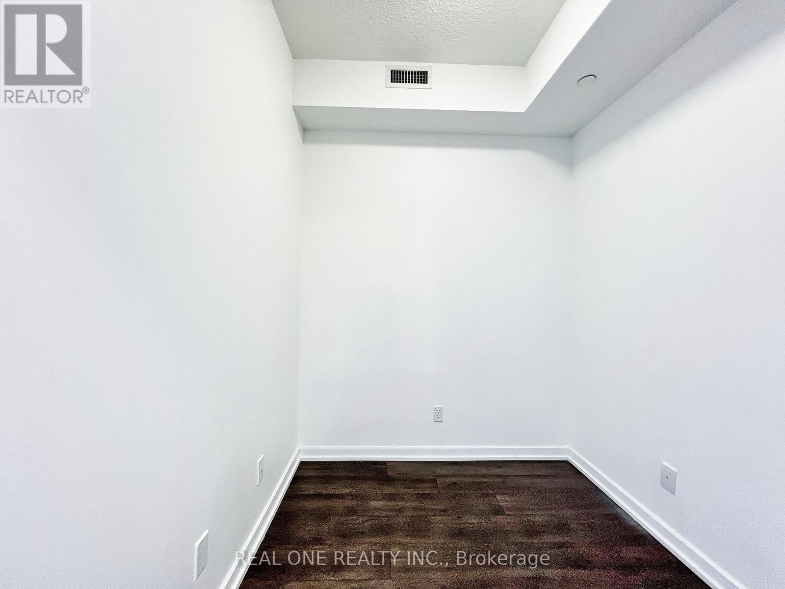 Photo 23 of 2705 56 Forest Manor Road, Toronto ON